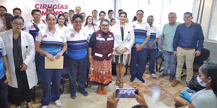 ENCABEZA GOBERNADOR VMCC INICIO DEL CICLO ESCOLAR 2024-2025 EN BCS