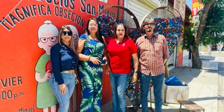 CON LOS CONTENEDORES EN FORMA DE CORAZÓN Y GOTA DISPONIBLES PARA LA COMUNIDAD EN CSL, EL GOBIERNO DE LOS CABOS SE UNE A LA LUCHA CONTRA EL CÁNCER.