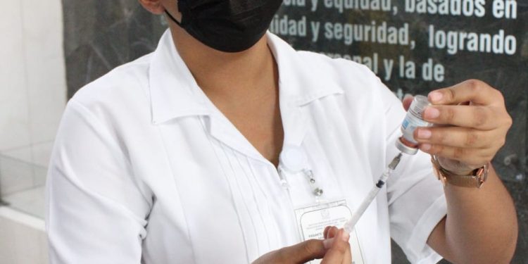 REALIZA IMSS BAJA CALIFORNIA SUR, CAMPAÑA DE VACUNACIÓN CONTRA EL VPH