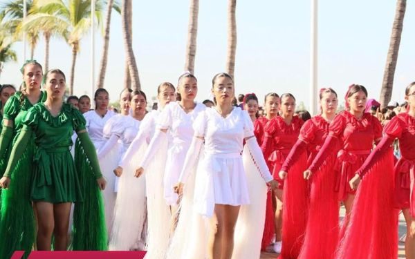 ARRANCAN LOS PREPARATIVOS PARA EL DESFILE DEL 20 DE NOVIEMBRE