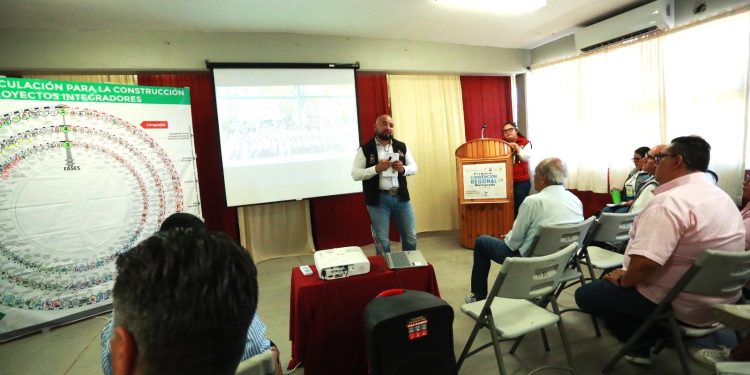 DOCENTES DE COMONDÚ Y LORETO REALIZAN LA PRIMERA CONVENCIÓN REGIONAL MULTIGRADO