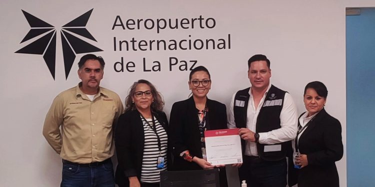 AEROPUERTO DE LA PAZ RECIBE RECONOCIMIENTO FEDERAL COMO EMPRESA SEGURA