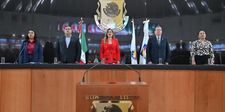 INICIA LA XVII LEGISLATURA EL PRIMER PERIODO DE SESIONES