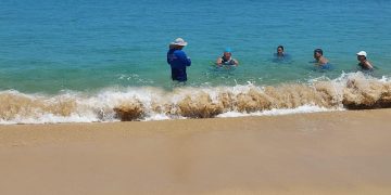GOBIERNO MUNICIPAL INVITA A LOS VISITANTES DE PLAYAS EVITAR REALIZAR NECESIDADES FISIOLÓGICAS EN EL MAR