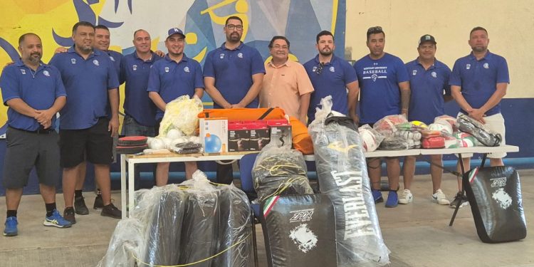 UABCS REFUERZA EL DEPORTE UNIVERSITARIO CON LA ENTREGA DE NUEVO EQUIPAMIENTO