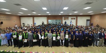 UABCS CELEBRA LA ENTREGA DE 418 DOCUMENTOS DE EGRESO EN NUEVA CEREMONIA DE GRADUACIÓN