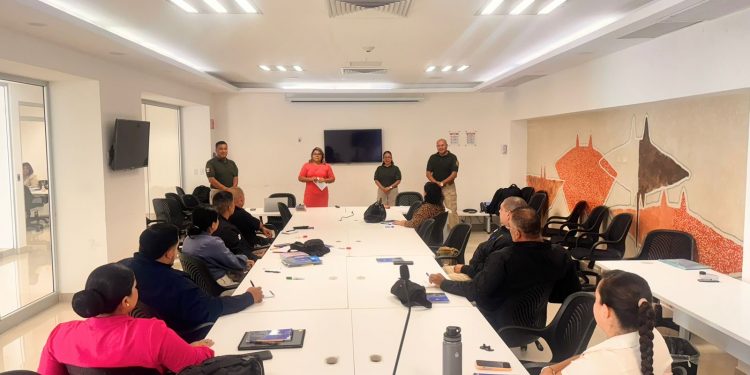 SE ESPECIALIZAN SERVIDORES PÚBLICOS DE LA PGJE EN COMPETENCIAS PARA AUDIENCIAS DE JUICIOS ORALES