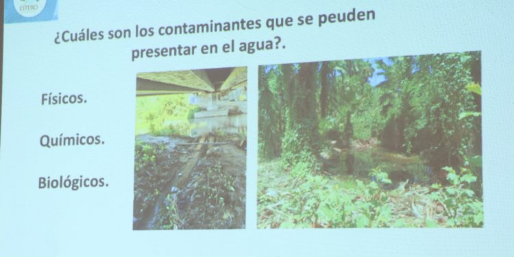 RECIBEN CAPACITACIÓN PERSONAL DEL GOBIERNO DE LOS CABOS SOBRE LA TOMA DE MUESTRAS Y PARÁMETROS DEL GUA DEL ESTERO JOSEFINO