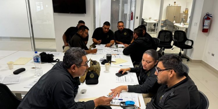 CAPACITAN A 73 AGENTES DE INVESTIGACIÓN EN COMPETENCIAS BÁSICAS POLICIALES