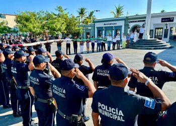 SECRETARIO GENERAL DEL XIV AYUNTAMIENTO DE LOS CABOS ENCABEZÓ LOS HONORES CÍVICOS, EXPRESÓ SU RECONOCIMIENTO A LOS SERVIDORES PÚBLICOS