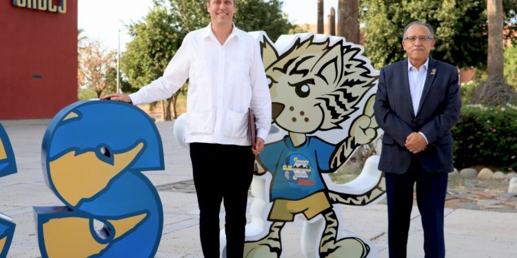 CÓNSUL GENERAL DE LOS EUA EN TIJUANA VISITA LA UABCS PARA FORTALECER COLABORACIÓN BINACIONAL