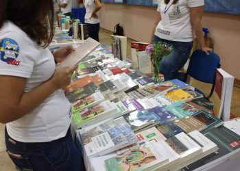 UABCS INVITA A LOS TALLERES QUE OFRECERÁ EN EL MARCO DE SU FERIA UNIVERSITARIA DEL LIBRO 2024