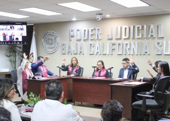 LOGRA PGJE PRIMER GRADUADO EN EL PAÍS DEL PROGRAMA JUSTICIA TERAPÉUTICA