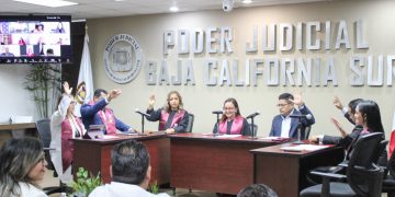 LOGRA PGJE PRIMER GRADUADO EN EL PAÍS DEL PROGRAMA JUSTICIA TERAPÉUTICA
