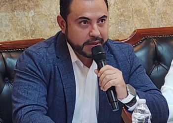 ENCABEZA PRESIDENTE MUNICIPAL CHRISTIAN AGUNDEZ GÓMEZ LOS HONORES A LA BANDERA Y LA CLAUSURA DE LAS ACTIVIDADES CÍVICAS DEL MES PATRIO EN LOS CABOS