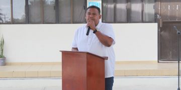ENCABEZA PRESIDENTE MUNICIPAL CHRISTIAN AGUNDEZ GÓMEZ LOS HONORES A LA BANDERA Y LA CLAUSURA DE LAS ACTIVIDADES CÍVICAS DEL MES PATRIO EN LOS CABOS