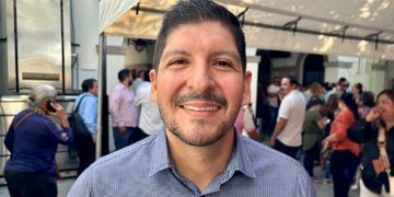 LA CONTRALORIA DE LOS CABOS TIENE LA ENCOMIENDA DE COMBATIR LA CORRUPCION AL INTERIOR DEL AYUNTAMIENTO DE LOS CABOS
