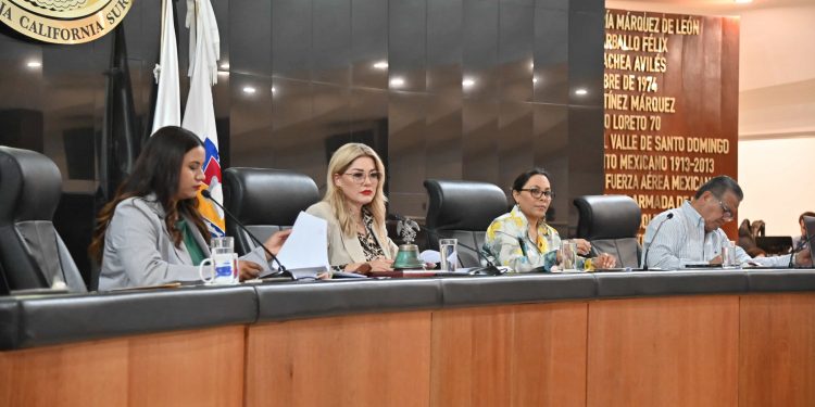 UNA BURDA MENTIRA QUE MÉXICO TIENE MEJOR SISTEMA DE SALUD QUE DINAMARCA: DIPUTADA GUADALUPE SALDAÑA