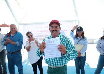 ENTREGA VMCC 30 ACCIONES DE VIVIENDA Y APOYOS AL SECTOR PESQUERO EN MULEGÉ