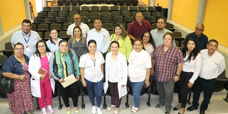 LLEVA VMCC ENERGÍA ELÉCTRICA CON EQUIPOS FOTOVOLTAICOS A FAMILIAS DE SAN JAVIER