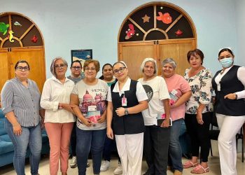 TRAS LAS HUELLAS Por Monserrath Villalejo Baeza