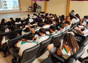 IMPARTE CECYTE BCS TALLERES DE BIENESTAR EMOCIONAL A COMUNIDAD EDUCATIVA