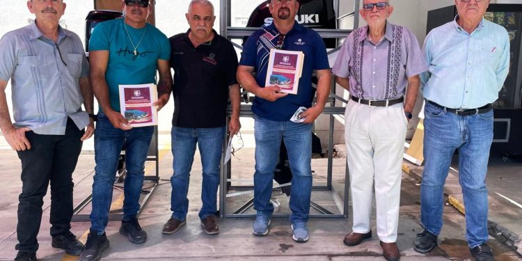 ENTREGA SEPADA MOTORES FUERA DE BORDA A PESCADORES DE LA PAZ