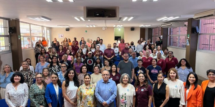 REALIZAN CONVERSATORIO SOBRE EL IMPACTO DEL AGUA EN LA VIDA DE LAS MUJERES: RETOS Y OPORTUNIDADES