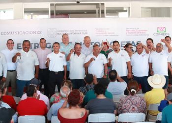 ENTREGA VMCC APOYOS DE AUTOEMPLEO Y EMPRENDIMIENTO EN LA PAZ