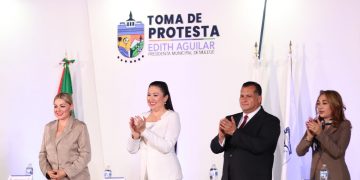 ASISTE SECRETARIO GENERAL DE GOBIERNO A TOMA DE PROTESTA DE LA ALCALDESA DE MULEGÉ