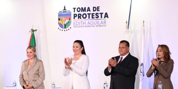 ASISTE SECRETARIO GENERAL DE GOBIERNO A TOMA DE PROTESTA DE LA ALCALDESA DE MULEGÉ