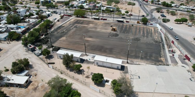 REHABILITARÁ SEPUIMM CAMPO DE FÚTBOL DE LA COLONIA 20 DE NOVIEMBRE EN LA PAZ