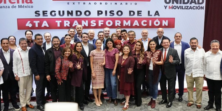 ASISTE VMCC AL CONGRESO NACIONAL DE MORENA PARA LA RENOVACIÓN DE SU DIRIGENCIA