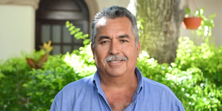 “SUBDELEGACIONES TRABAJAN EN EL MANTENIMIENTO DE CALLES EN ZONA RURAL DE LOS CABOS”: FLORENTINO MENDOZA