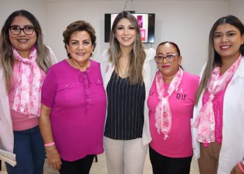 CAPACITAN AL PERSONAL DEL DIF LOS CABOS EN AUTOEXPLORACIÓN Y DETECCIÓN DEL CÁNCER DE MAMA