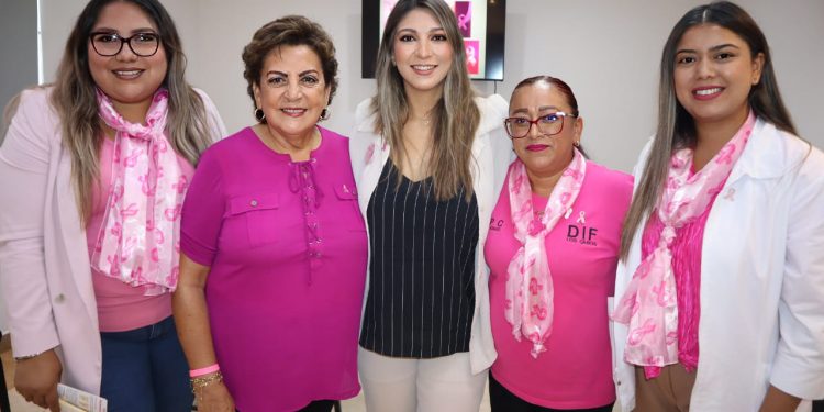 CAPACITAN AL PERSONAL DEL DIF LOS CABOS EN AUTOEXPLORACIÓN Y DETECCIÓN DEL CÁNCER DE MAMA