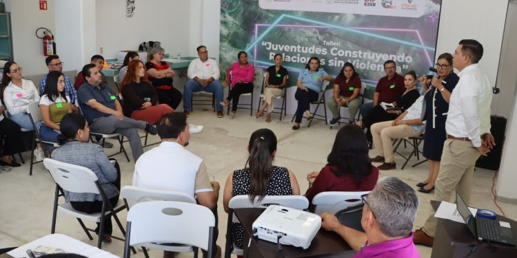 IMPARTE SEDIF 4° DIPLOMADO “DEMOCRACIA FAMILIAR Y COMUNITARIA”