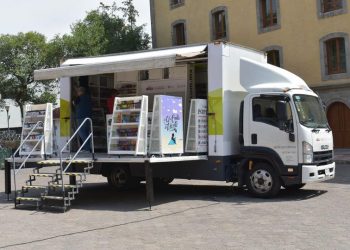 INICIA “LETRAS PENINSULARES”, RECORRIDO DEL LIBROBÚS EN BCS Y BC
