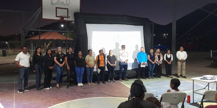 FGR EN COORDINACIÓN CON VARIAS INSTITUCIONES REALIZARON CAMPAÑA INFORMATIVA DE PREVENCIÓN DEL DELITO EN LA PAZ, BCS