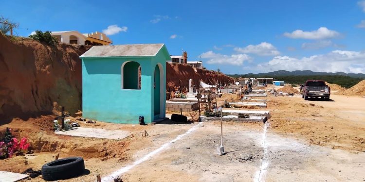 IMPULSA SERVICIOS PÚBLICOS ACCIONES DE LIMPIEZA EN EL BULEVAR TENIENTE JOSÉ ANTONIO MIJARES EN SJC