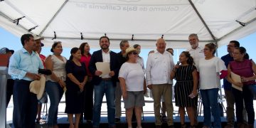 RECONOCE ALCALDE CHRISTIAN AGUNDEZ GÓMEZ ESFUERZO QUE REALIZA EL FOIS CON LA ENTREGA DE 2 OBRAS DE PAVIMENTACIÓN EN LOS CABOS