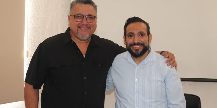 RECONOCE ALCALDE CHRISTIAN AGUNDEZ GÓMEZ ESFUERZO QUE REALIZA EL FOIS CON LA ENTREGA DE 2 OBRAS DE PAVIMENTACIÓN EN LOS CABOS