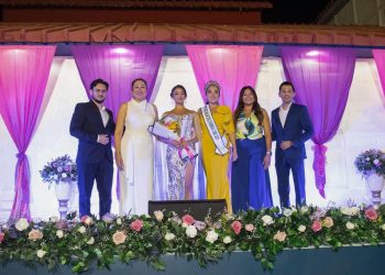 SE CORONO CAROLINA NUÑEZ AMADOR COMO REINA DE LAS FIESTAS DEL 139 ANIVERSARIO DE FUNDACIÓN DE SANTA ROSALÍA