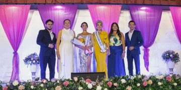 SE CORONO CAROLINA NUÑEZ AMADOR COMO REINA DE LAS FIESTAS DEL 139 ANIVERSARIO DE FUNDACIÓN DE SANTA ROSALÍA
