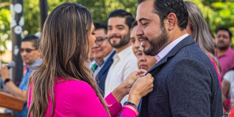 AYUNTAMIENTO DE LOS CABOS INICIA CONMEMORACIÓN DEL “ DÍA INTERNACIONAL DE LA LUCHA CONTRA EL CANCER DE MAMA”