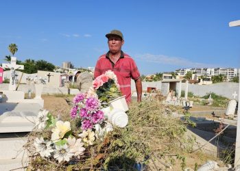 LIMPIA SERVICIOS PÚBLICOS LOS PANTEONES DE LOS CABOS