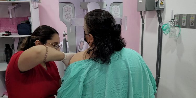 RECOMIENDA IMSS BAJA CALIFORNIA SUR AUTOEXPLORACIÓN Y HÁBITOS SALUDABLES, FACTORES DETERMINANTES PARA PREVENIR CÁNCER DE MAMA