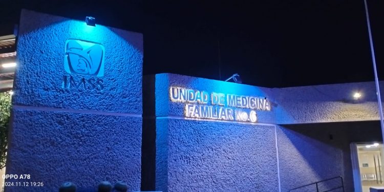 ILUMINA IMSS BAJA CALIFORNIA SUR HOSPITALES Y OFICINAS ADMINISTRATIVAS DE AZUL, EN MARCO DEL DÍA NACIONAL DE LA LUCHA CONTRA EL CÁNCER DE PRÓSTATA