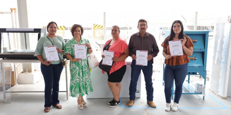 EMPRENDEN GOBIERNO ESTATAL Y AYUNTAMIENTO DE LOS CABOS CAMPAÑA DE DESCACHARRIZACIÓN PARA PREVENIR EL DENGUE