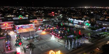 VÍCTOR CASTRO ENCABEZARÁ EL ENCENDIDO DE LUCES NAVIDEÑAS EN PALACIO DE GOBIERNO